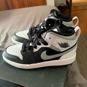 COPY - Boys Nike Jordan 1 Mid